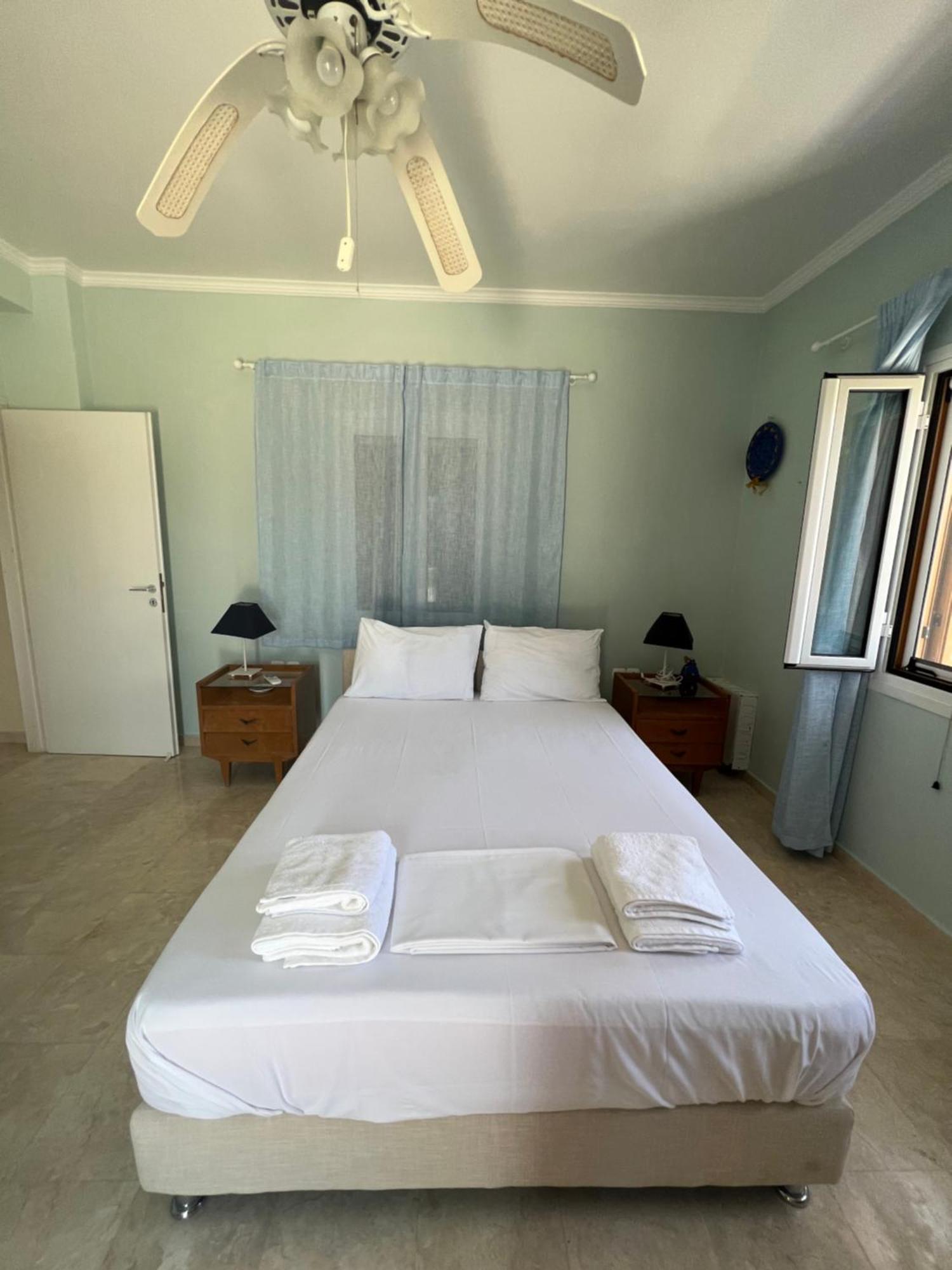 Mani Kamares Beach House Gytheio Dış mekan fotoğraf
